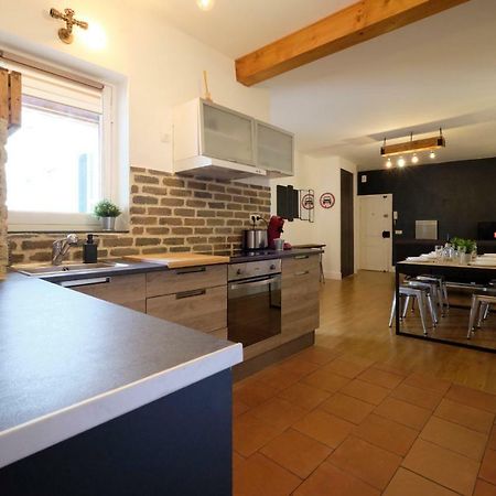 Melina - Appartement Dans Les Remparts De La Bastide Avec Parking Et Terrasse Carcassonne Buitenkant foto
