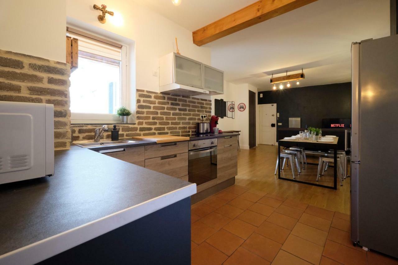 Melina - Appartement Dans Les Remparts De La Bastide Avec Parking Et Terrasse Carcassonne Buitenkant foto