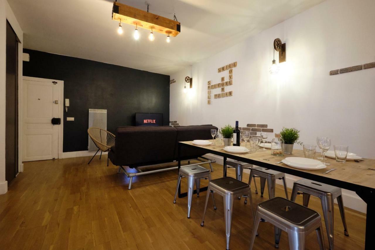 Melina - Appartement Dans Les Remparts De La Bastide Avec Parking Et Terrasse Carcassonne Buitenkant foto